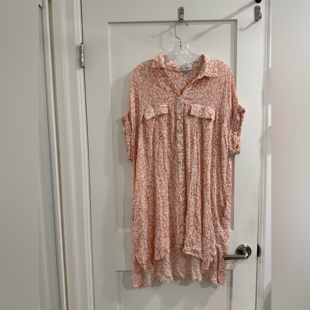 Lost + Wander peach (orange-ish pink) collared floral high low tunic / dress